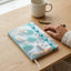 Notebook A5 Fantaisie – Couverture Décorative & Fermeture Élastique avec Breloques | Modèles Assortis - Librairie Oxford City